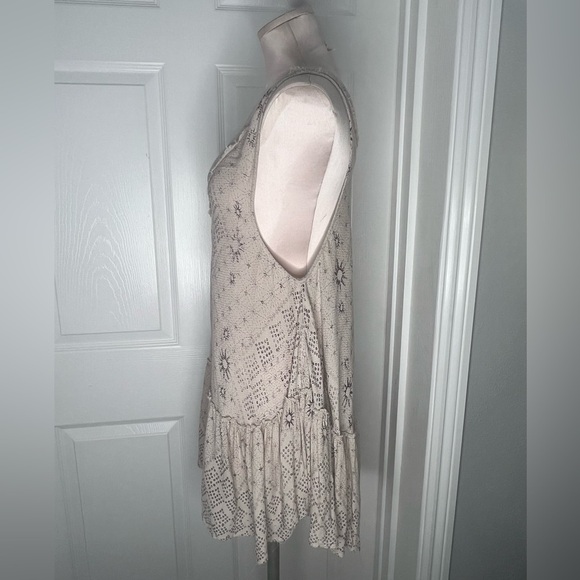 Free People Sat It With Layers Slip Dress Mini
Sz S - Picture 6 of 9